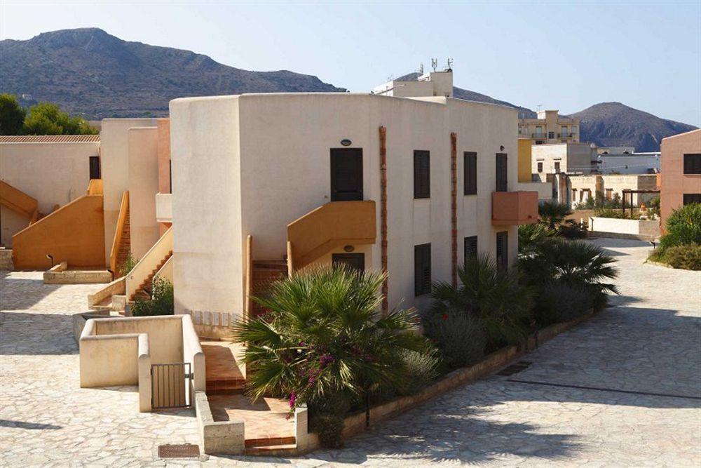 Aparthotel Favignana Esterno foto